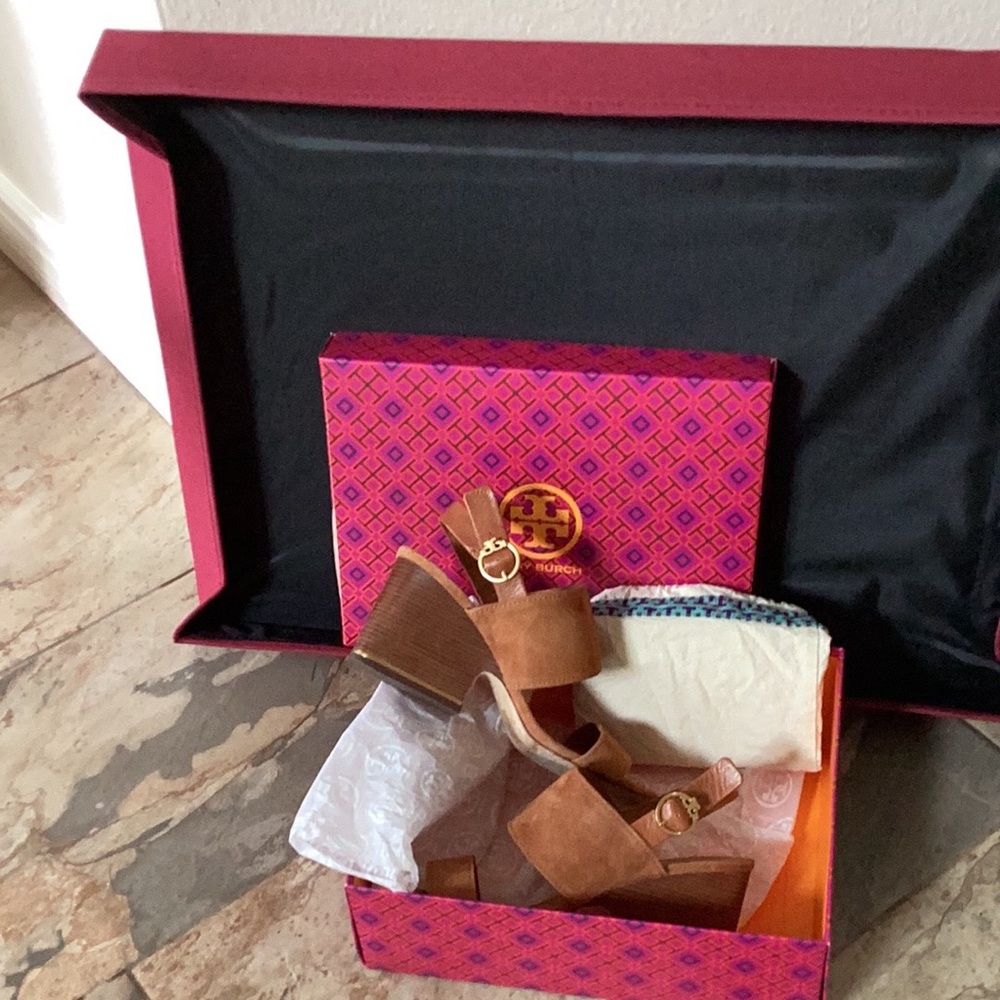 Tory Burch Classic Shelby Sandals size 9